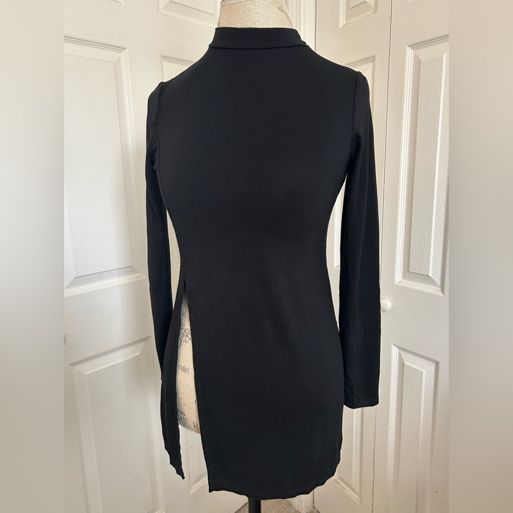 Lulu's Classic Black Tunic size M